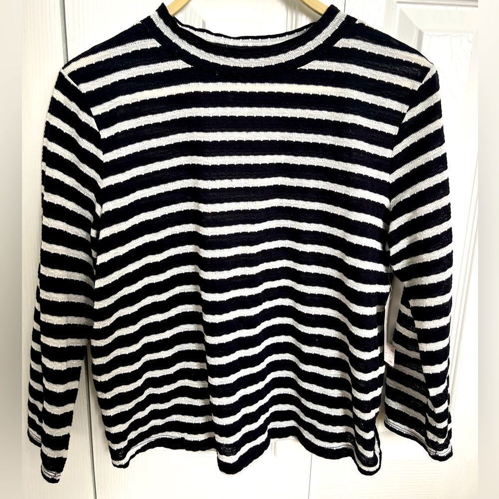 Free People Babydoll Shirt. Size Large.